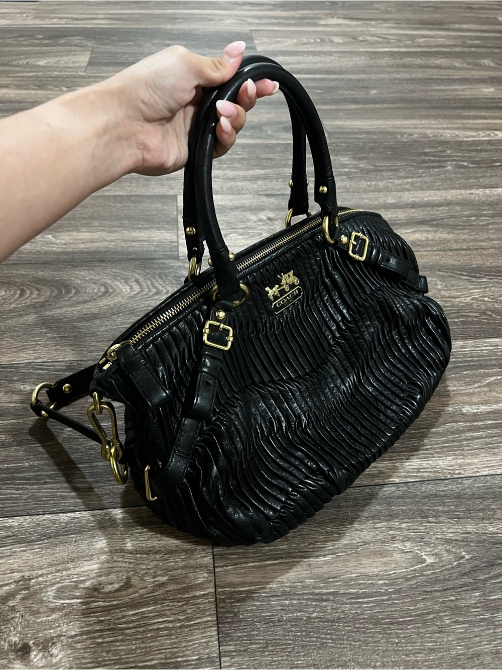 Coach Madison Sophia Satchel Black Pleated Leather with Gold Hardware - Picture 2 of 13